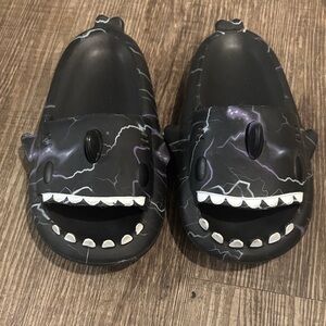 Women’s Shark Design Black Shoes/Slides